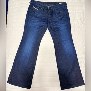 DIESEL BRAND Women’s Dark Blue St Bootcut Jeans MEDIUM RISE SIZE 31